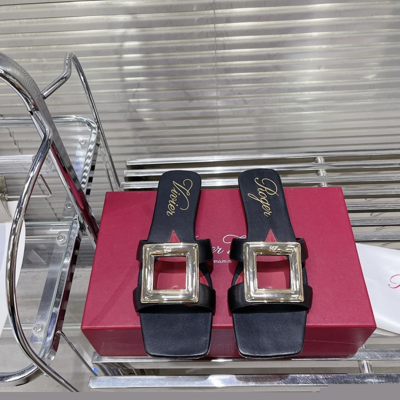 roger u1u1er slippers